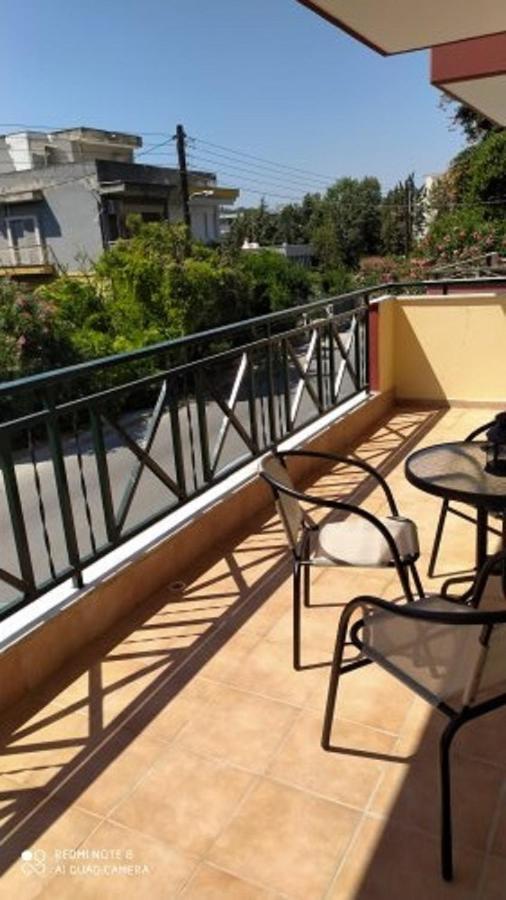 Seashell Apartment Peraía Екстериор снимка